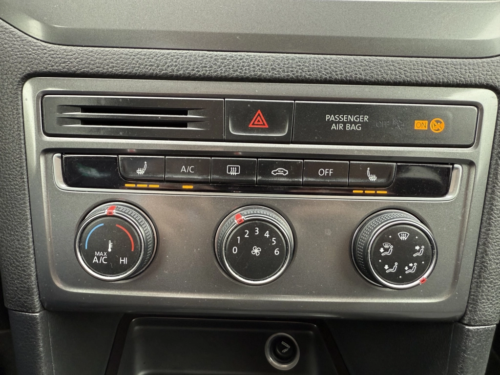 VW Golf Sportsvan 1.6 TDI PDC Klima Tempomat