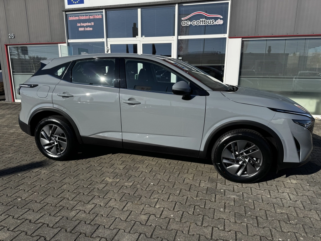 Nissan Qashqai 1.3 DIG MHEV Navi smart LED ACC Kam.Alu