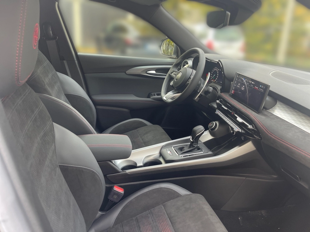 Alfa Romeo Tonale 1.3T Veloce Plug-In | AWD | 360°KAMERA|SPORT