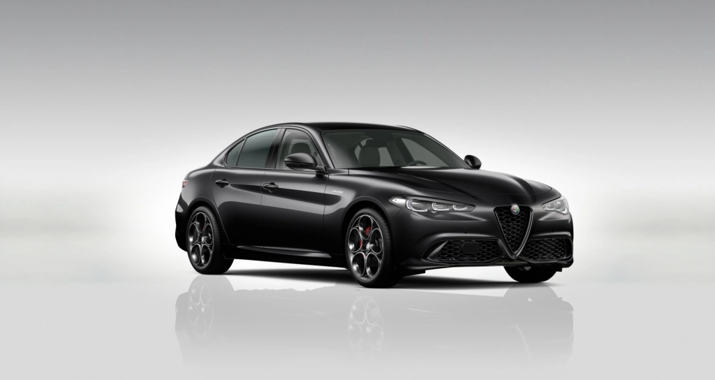 Alfa Romeo Giulia Veloce Q4 | Pano | Technologie-Paket
