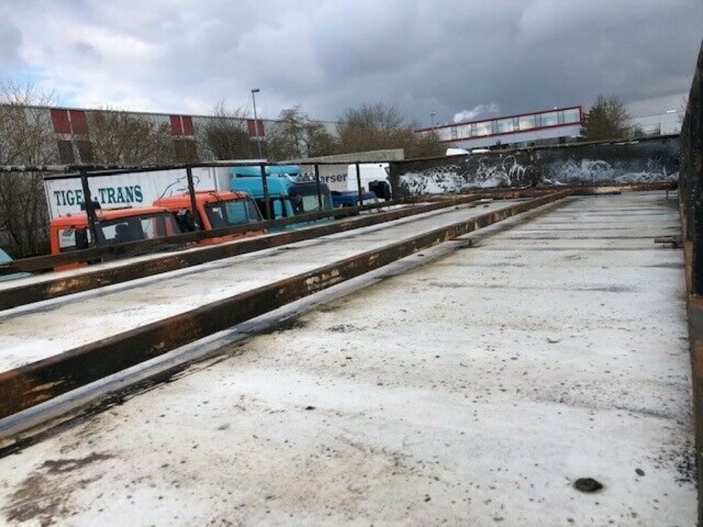 ANDERE  Tridem 3 Achs Koffer Portaltüren Bus Anhänger