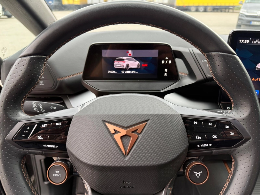 CUPRA Born 170KW High 5+Below Zero Pack 230V Netzkabel