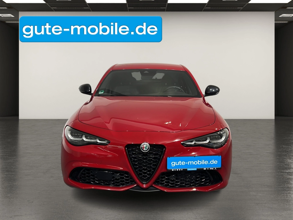 Alfa Romeo Giulia 2.0 Competizione Q4 | MATRIX | 19" LM 
