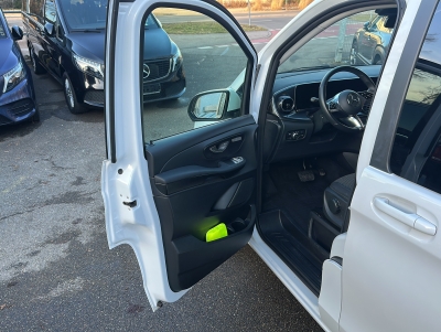 Mercedes-Benz V 220 D lang MOPF Dist Tisch AHK 2xSchiebT&uuml;r