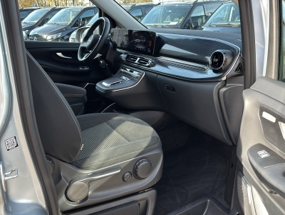 Mercedes-Benz EQV 300 lang Distr el.T&uuml;ren/Heck LED AIRMATIC