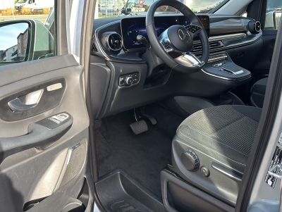 Mercedes-Benz EQV 300 lang Distr el.T&uuml;ren/Heck LED AIRMATIC