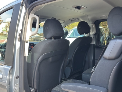 Mercedes-Benz EQV 300 lang Distr el.T&uuml;ren/Heck LED AIRMATIC