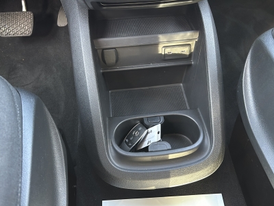 Mercedes-Benz EQV 300 lang Distr el.T&uuml;ren/Heck LED AIRMATIC