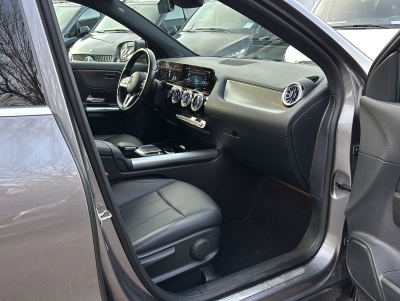 Mercedes-Benz GLA 250 e Hybrid Progressive Dist 