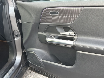 Mercedes-Benz GLA 250 e Hybrid Progressive Dist 