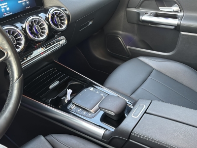 Mercedes-Benz GLA 250 e Hybrid Progressive Dist 