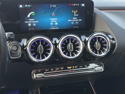 Mercedes-Benz GLA 250 e Hybrid Progressive Dist 