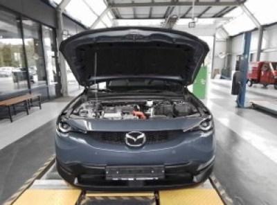 Mazda MX-30  e-SKYACTIV Ad'vantage ACC HUD Navi
 LED