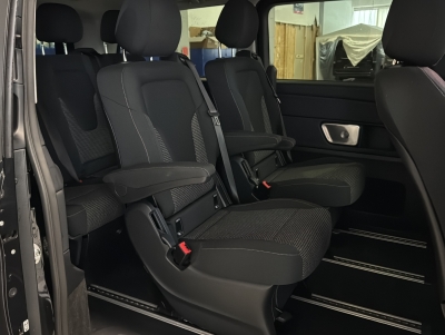 Mercedes-Benz EQV 300 lang LED PANO Dis Liegepaket