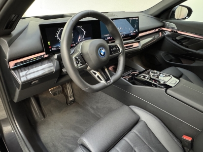 BMW 550e