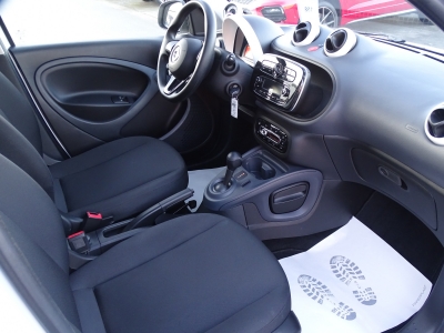 Smart Forfour electric drive/EQ/Klimaauto/TEL/ALU/SHZG