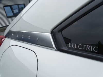 Mazda MX-30 35,5 kWh e / Skyactiv / NAVI / LED / DAB