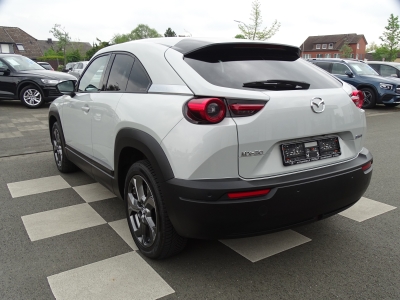 Mazda MX-30 35,5 kWh e / Skyactiv / NAVI / LED / DAB