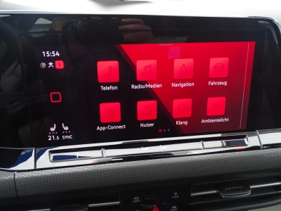 VW Golf VIII GTI*LED*NAVI*DSG*CAR PLAY*SHZG*PDC*DAB