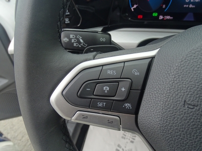 VW Golf 1.0 Life eTSI*DSG*NAVI*LED*PDC*DAB*SHZG*
