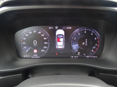Volvo XC40 Momentum Pro 2WD*NAVI*NAVI*AHK*LED*SHZG* 