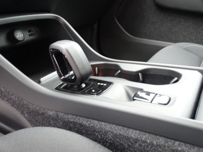 Volvo XC40 Momentum Pro 2WD*NAVI*NAVI*AHK*LED*SHZG* 