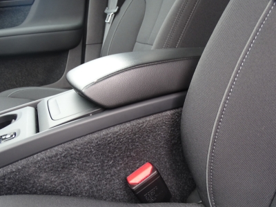 Volvo XC40 Momentum Pro 2WD*NAVI*NAVI*AHK*LED*SHZG* 