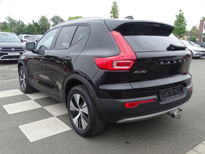 Volvo XC40 Momentum Pro 2WD*NAVI*NAVI*AHK*LED*SHZG* 