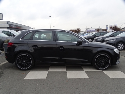 Audi A3 35TFSI SPORT*S TRONIC*NAVI*XENON*TEMP*PDC*SHZG