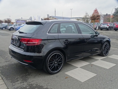 Audi A3 35TFSI SPORT*S TRONIC*NAVI*XENON*TEMP*PDC*SHZG