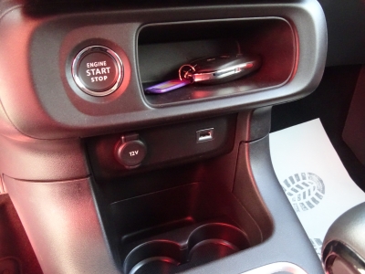 Citroen C3 1.2 Max*NAVI*LED*DAB*GJR*RFK*CONNECT APP*TEMP