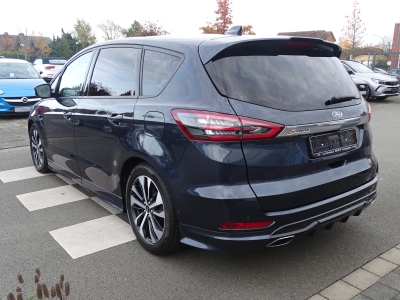 Ford S-MAX ST-Line*LED*NAVI*AUTOMATIK*PANO*SHZG*RFK*