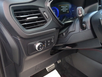 Ford Kuga 1.5 ST-Line*AHK*NAVI*LED*RFK*SHZG*DAB*