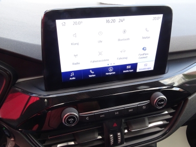 Ford Kuga 1.5 ST-Line*AHK*NAVI*LED*RFK*SHZG*DAB*