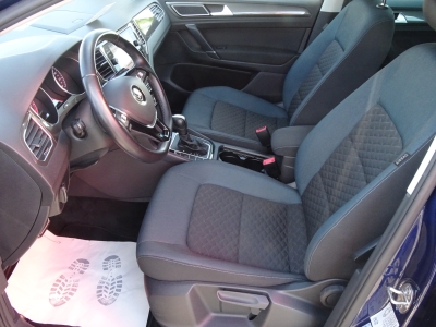 VW Golf Sportsvan 1.5 DSG*NAVI*PDC*ACC*SHZG*TEMPO*