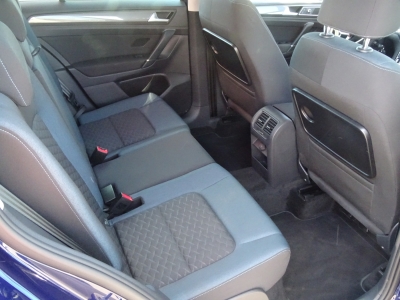 VW Golf Sportsvan 1.5 DSG*NAVI*PDC*ACC*SHZG*TEMPO*