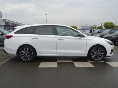 Hyundai i30 Edition30+*AT*LED*NAVI*DAB*RFK*SHZG*CAR PLAY