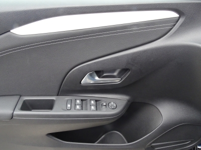 Opel Corsa GS*AUTOMATIK*LED*CARPLAY*SHZG*DAB*RFK*TEMP