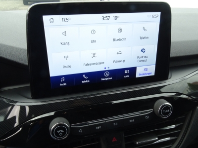 Ford Kuga ST-Line*DAB*NAVI*SHZG*RFK*LED*GJR*V.COCKPIT