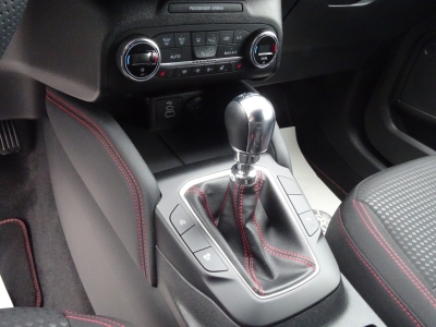 Ford Kuga ST-Line*DAB*NAVI*SHZG*RFK*LED*GJR*V.COCKPIT