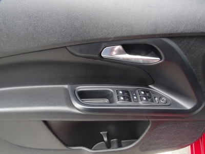 Fiat Tipo 1.4 Pop*NAVI*KLIMAAUTO*SHZG*PDC*TEL.*TEMPO*