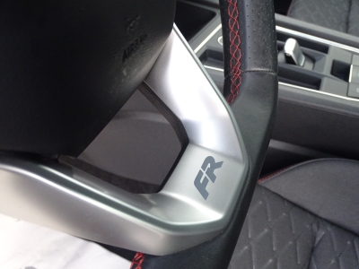 Seat Leon FR e-Hybrid*DSG*LED*DAB*NAVI*SHZG*RFK*ACC*