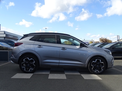 Opel Grandland 1.5 D*ULTIMATE*AT*NAVI*KAMERA*LED*DAB*