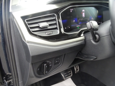 VW Taigo 1.5 Move*DSG*PDC*NAVI*DAB*BEATS*CARPLAY*