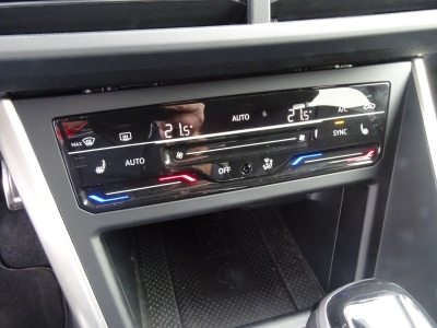 VW Taigo 1.5 Move*DSG*PDC*NAVI*DAB*BEATS*CARPLAY*