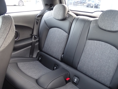 MINI One 1.5 AT*NAVI*PDC*LED*MFL*SHZG*GJR*TEMPO*TEL*