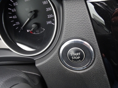 Nissan Qashqai 1.3 / N-Connecta/ NAVI /KLIMAAUTO/SHZG  