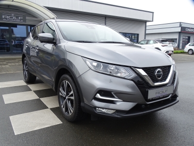 Nissan Qashqai 1.3 / N-Connecta/ NAVI /KLIMAAUTO/SHZG  