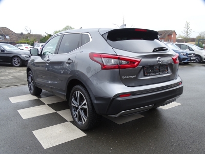 Nissan Qashqai 1.3 / N-Connecta/ NAVI /KLIMAAUTO/SHZG  