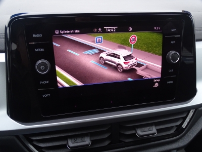 VW T-Roc 1.5LIFE*DSG*AHK*NAVI*DAB*LED*PDC*GJR*SHZG 